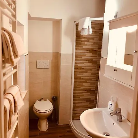 Leonesshouse شقة *