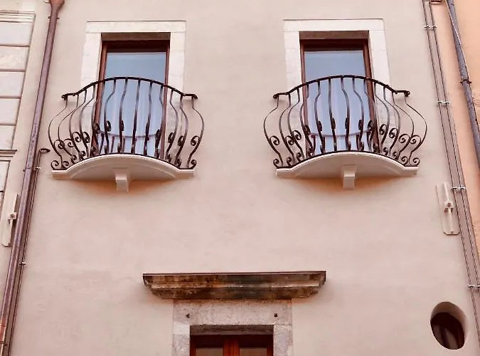 アパート Leonesshouse